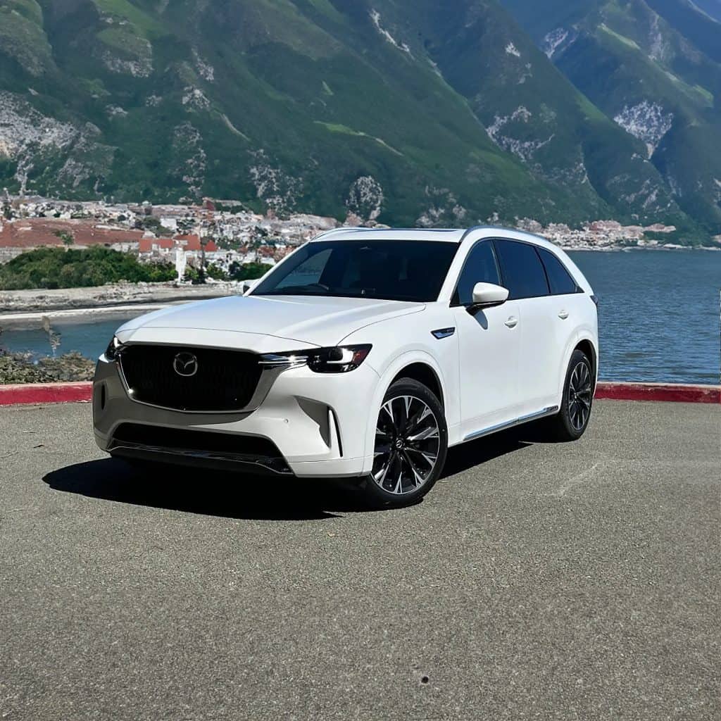What advancements in technology and design are expected in midsize SUVs for 2025