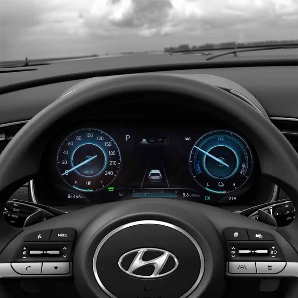 2024 Tucson Hybrid Blue 4.2-inch LCD display
