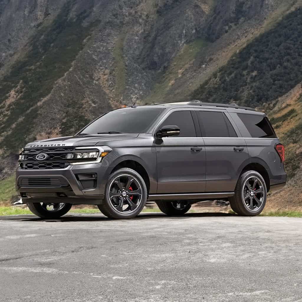 Which affordable full-size SUVs are recommended for buyers in 2024