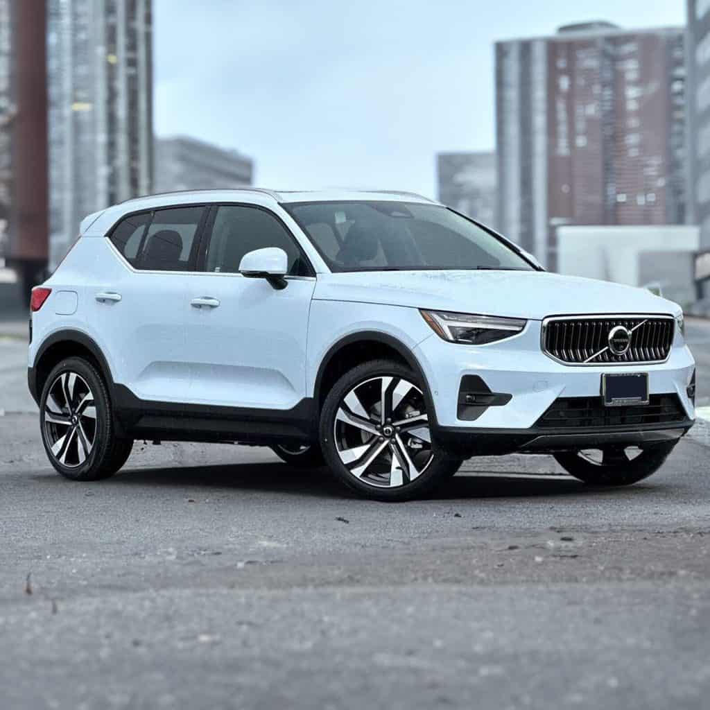 2024 Volvo XC40