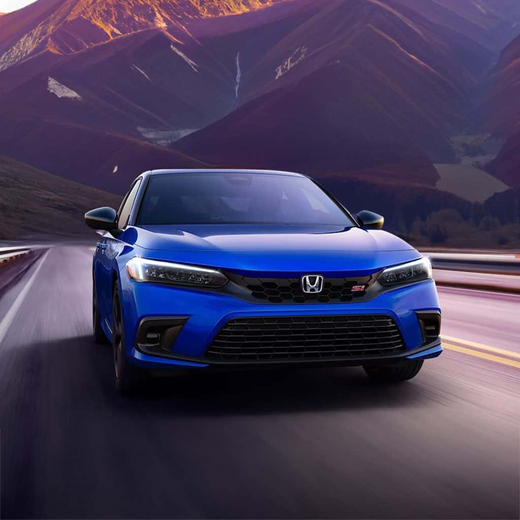 Which hybrid full-size sedans are considered best for the 2025 market