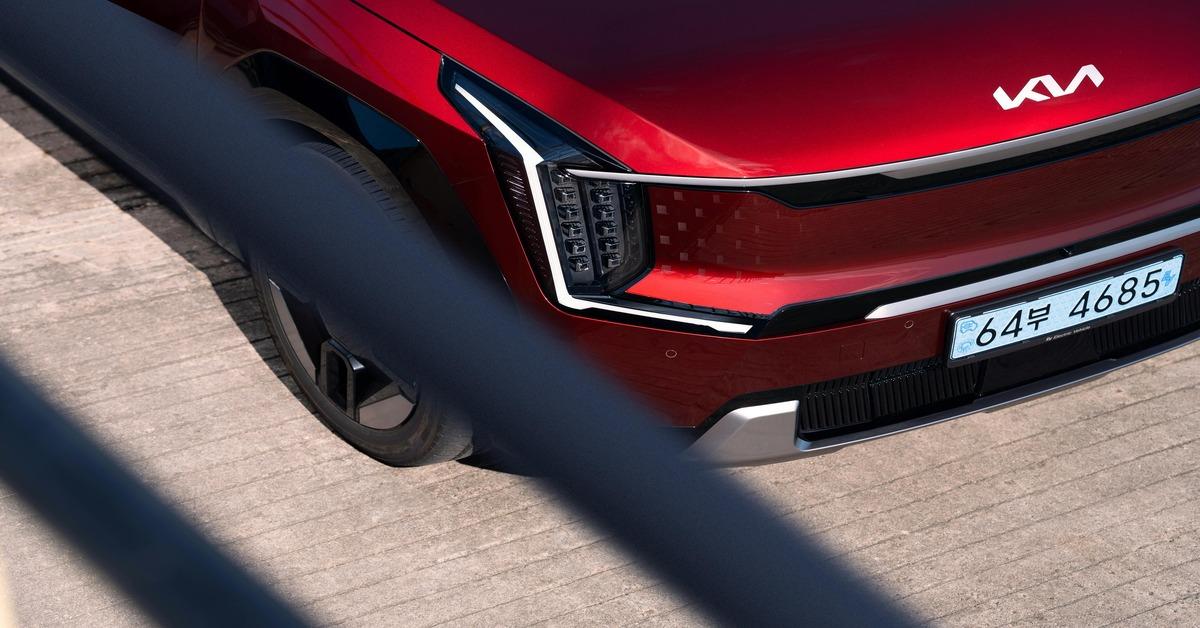 2025’s Game-Changing Electric Cars: What to Expect
