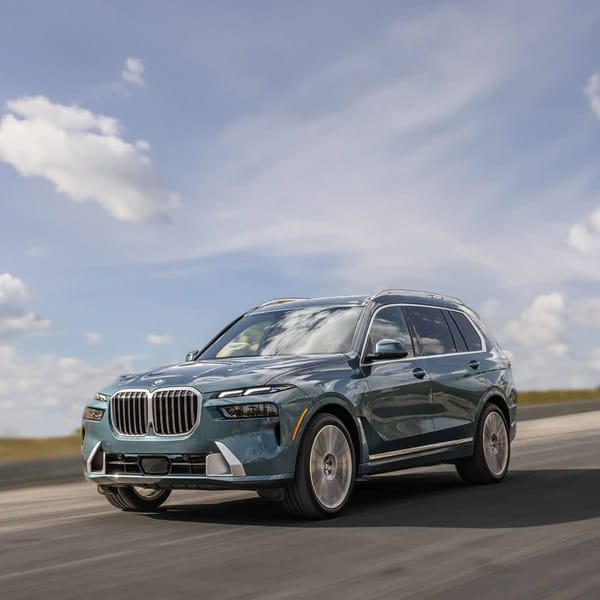 Best Large Luxury SUVs for 2024 and 2025